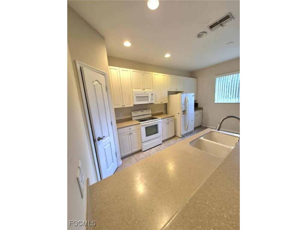 10210 Tin Maple Drive #133 Estero FL 33928 2025006131 image4