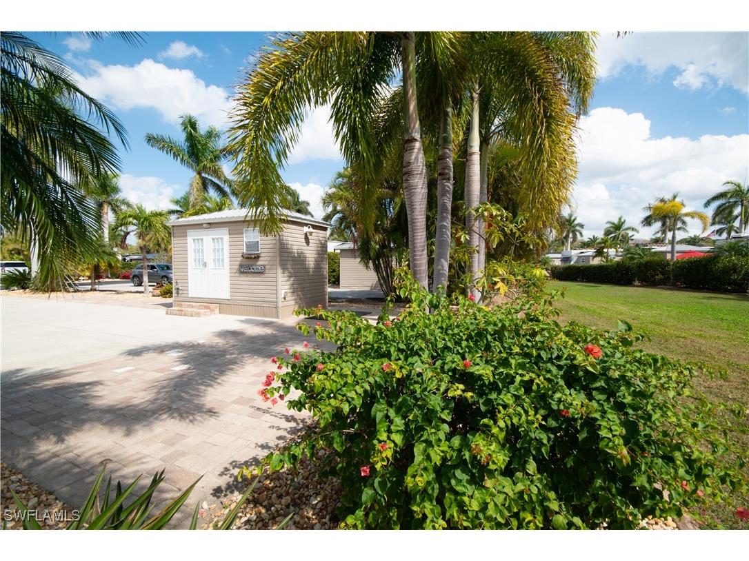 10216 Yellowtop Trail Fort Myers FL 33905 225043832 image4