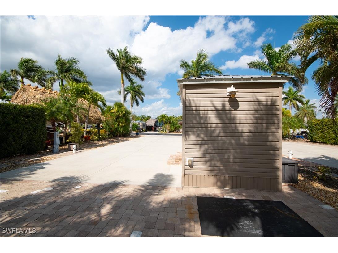 10216 Yellowtop Trail Fort Myers FL 33905 225043832 image5