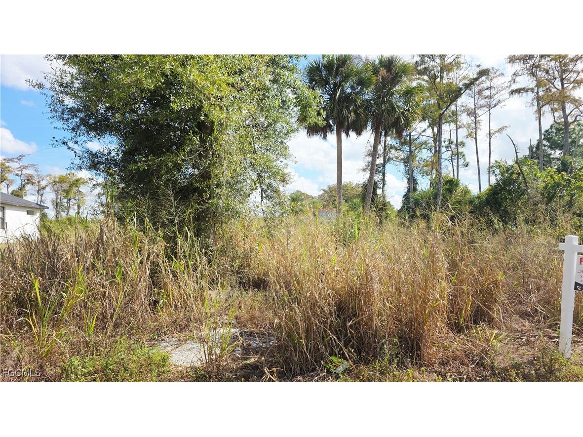 1022 Angelo Avenue Lehigh Acres FL 33971 2025023510 image1