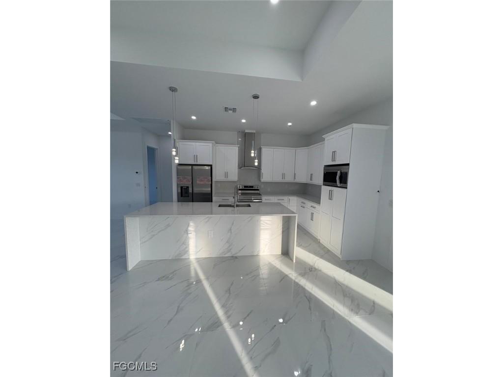 1022 Candlelight Drive Lehigh Acres FL 33974 2025005779 image8