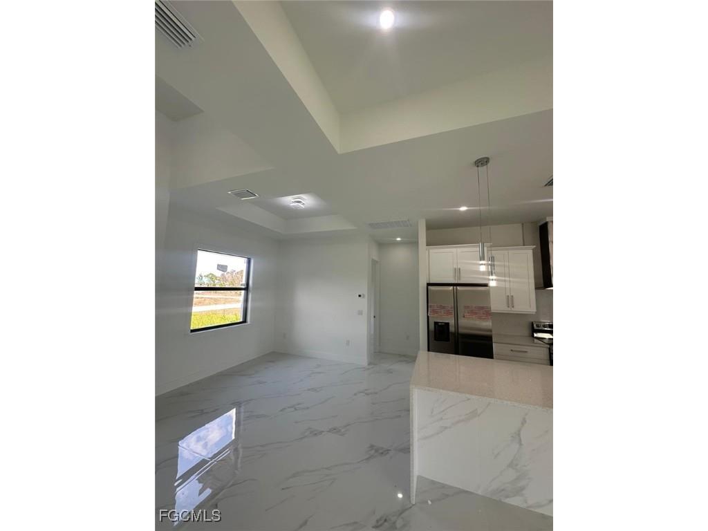 1022 Candlelight Drive Lehigh Acres FL 33974 2025013683 image6