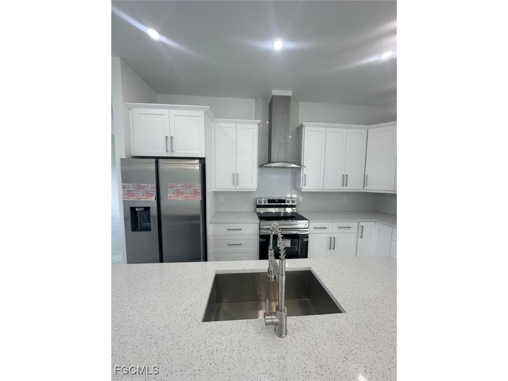 1022 Candlelight Drive Lehigh Acres FL 33974 2025013683 image8