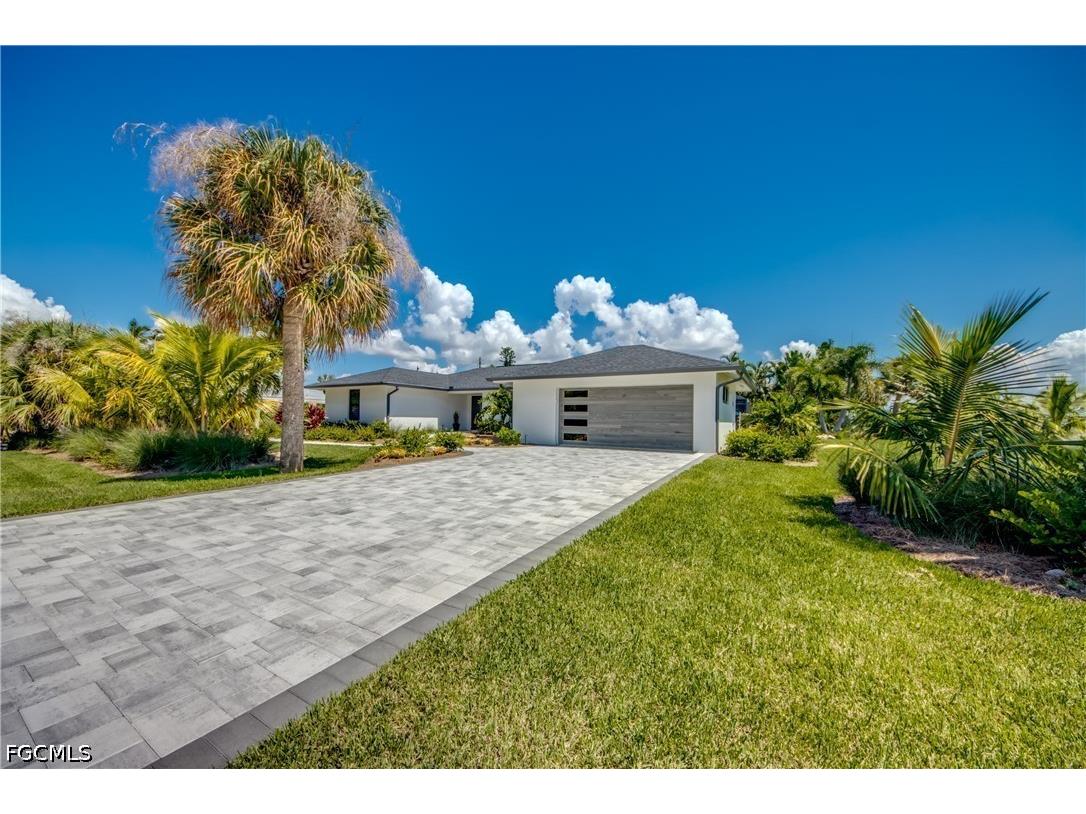 1022 Lindgren Boulevard Sanibel FL 33957 2026020138 image2