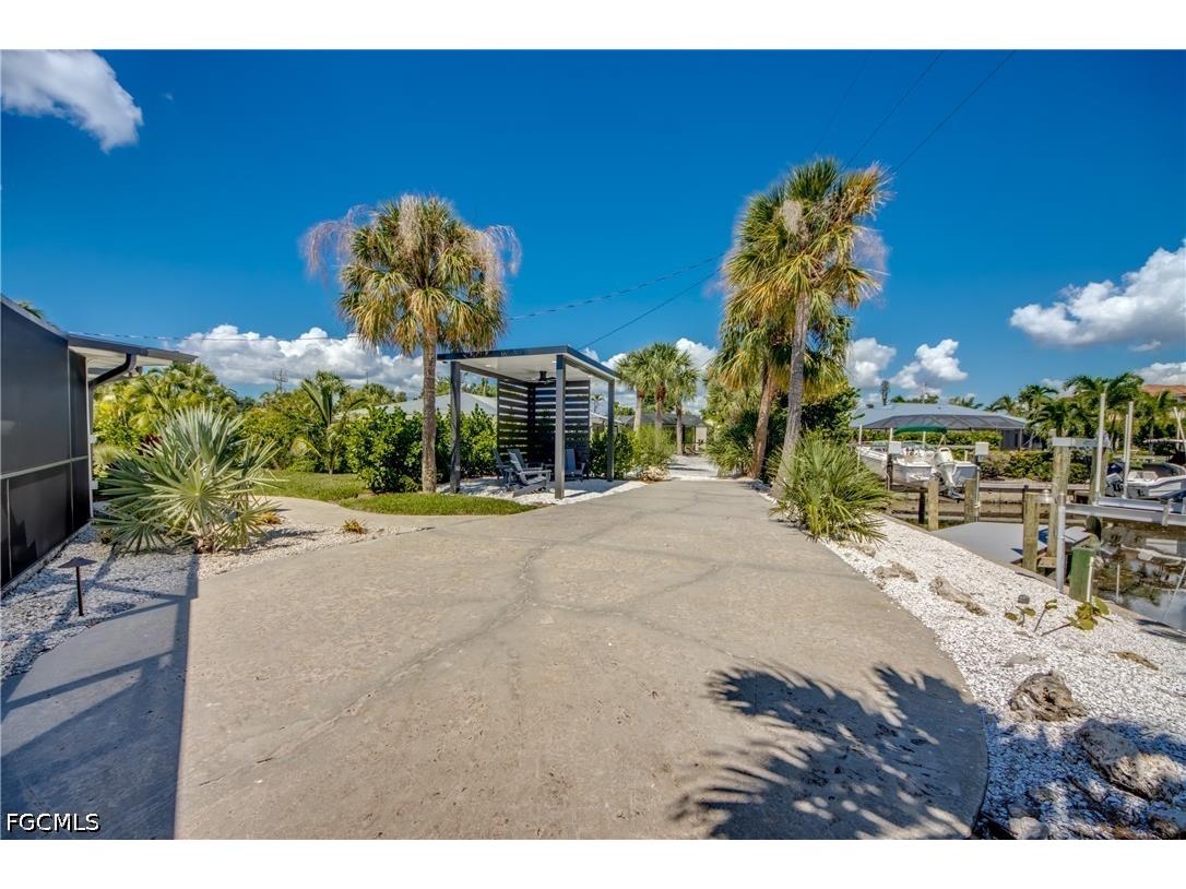 1022 Lindgren Boulevard Sanibel FL 33957 2026020138 image30