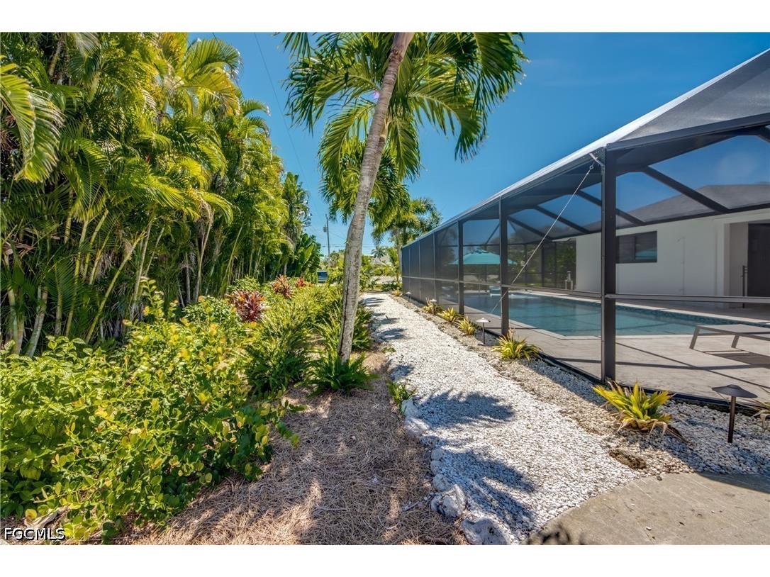 1022 Lindgren Boulevard Sanibel FL 33957 2026020138 image44