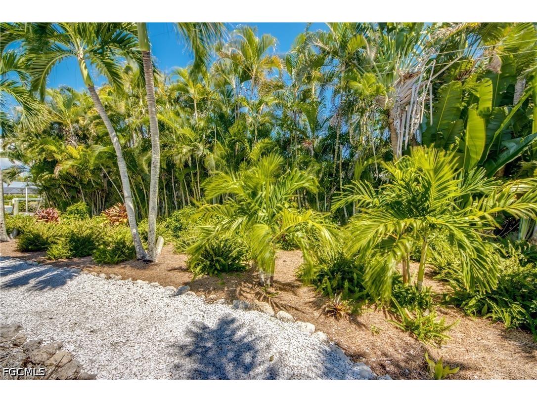 1022 Lindgren Boulevard Sanibel FL 33957 2026020138 image46