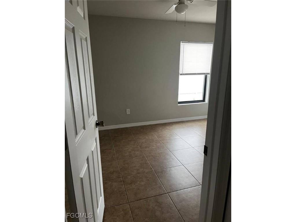 1022 NE 8th Place Cape Coral FL 33909 2025006951 image11