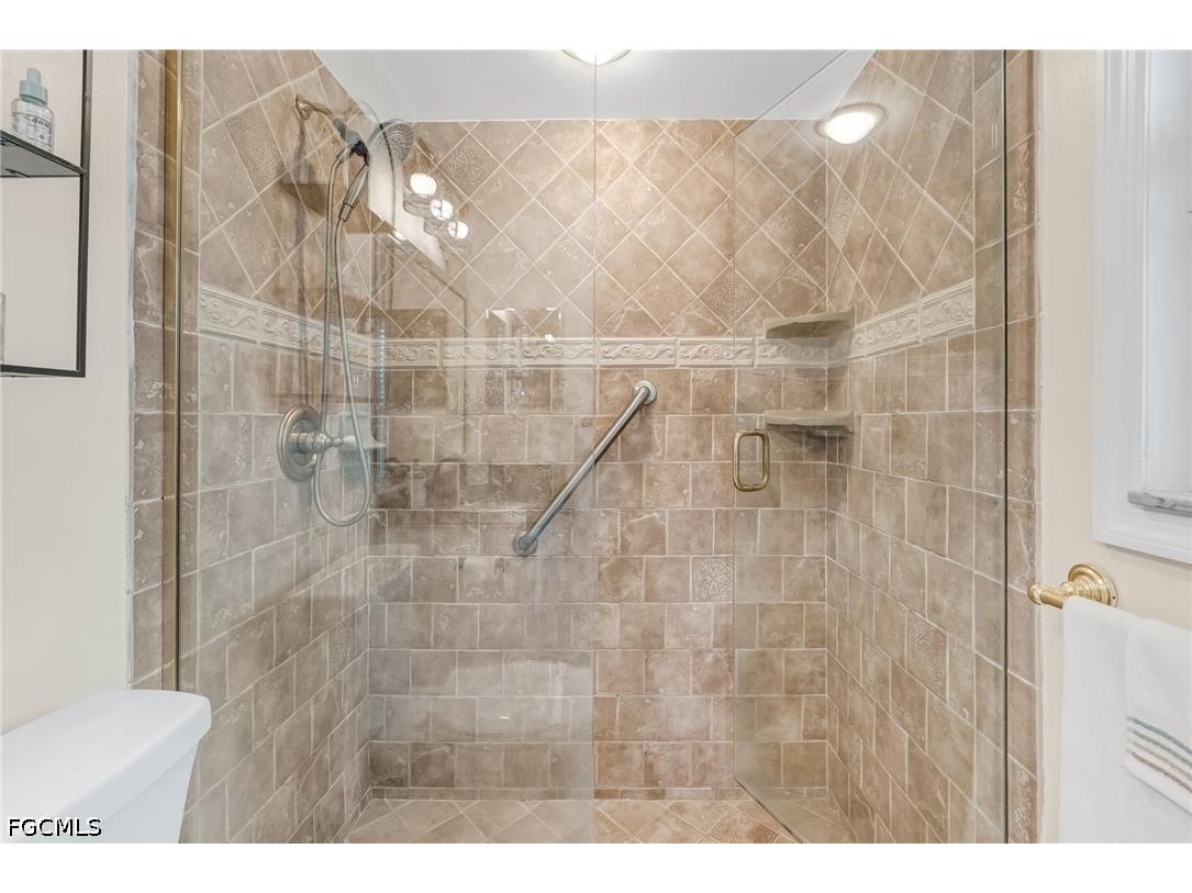 1022 SE 17th Avenue Cape Coral FL 33990 2026014662 image4