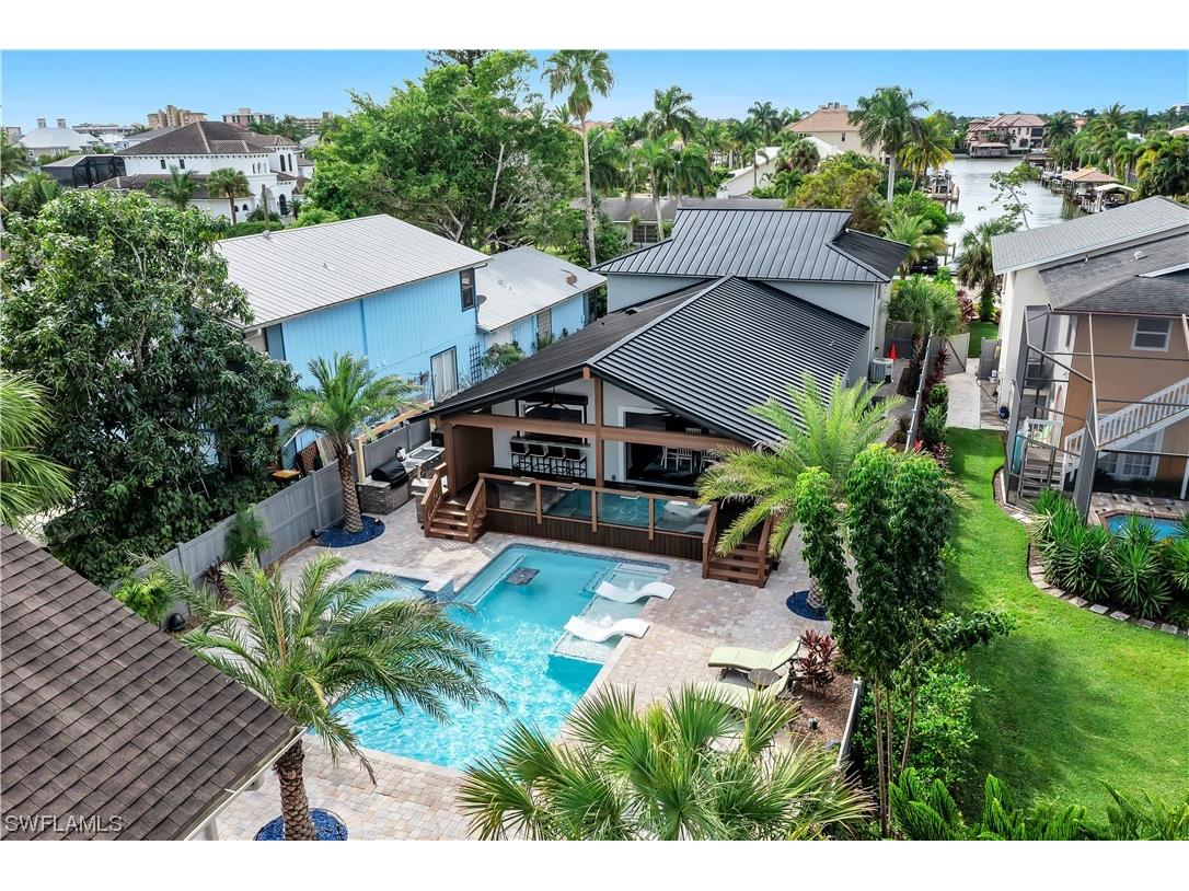 10222 Vanderbilt Drive Naples FL 34108 223063568 image1