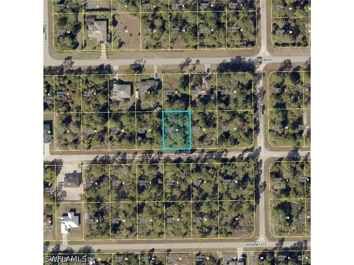 1023 Barcelona Street E Lehigh Acres FL 33974 226025760 image2