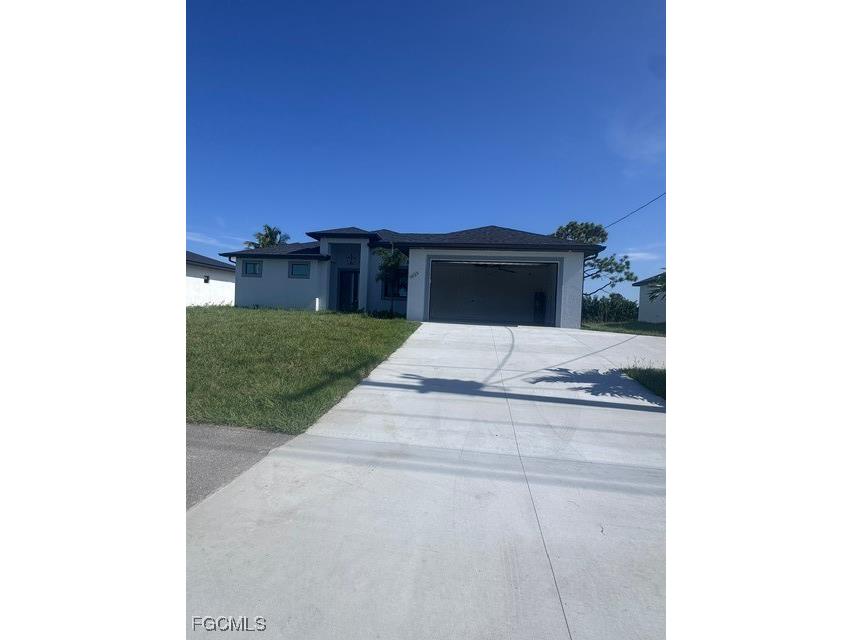 1023 Kismet Parkway W Cape Coral FL 33993 2025004681 image1