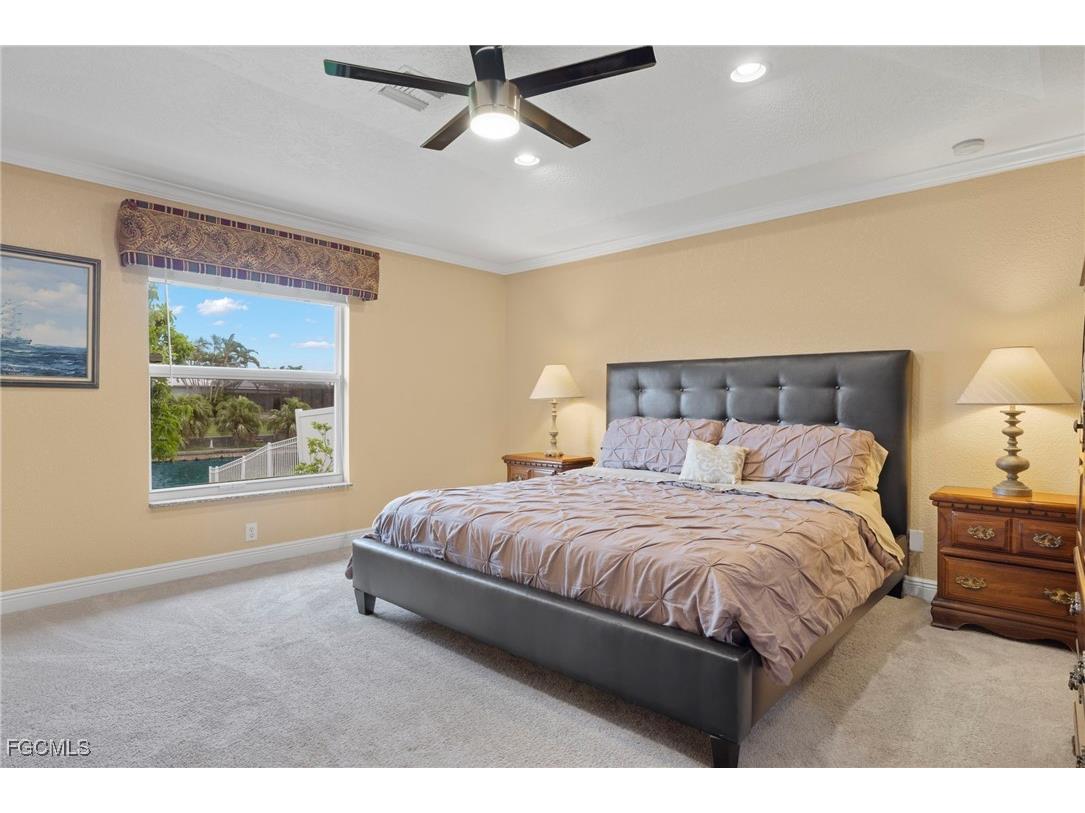 1023 SE 15th Street Cape Coral FL 33990 2025000697 image11