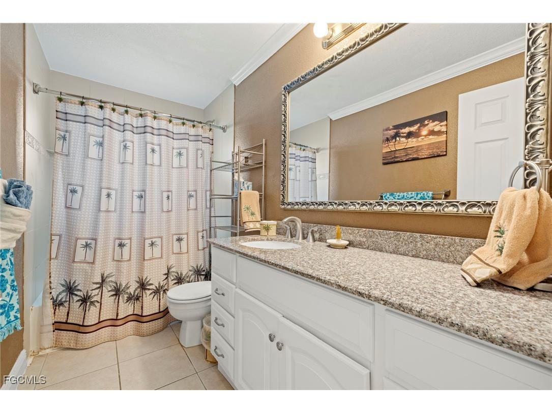 1023 SE 15th Street Cape Coral FL 33990 2025000697 image19