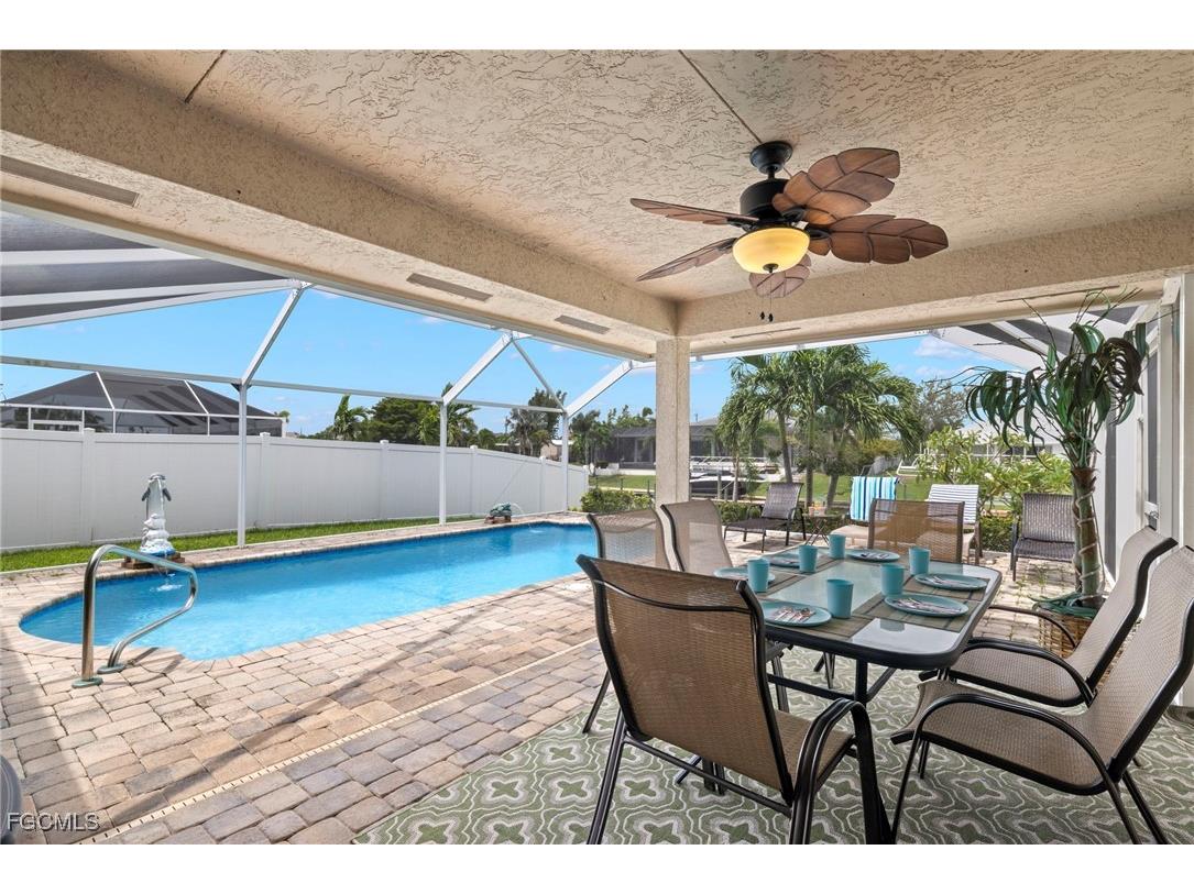 1023 SE 15th Street Cape Coral FL 33990 2025000697 image24