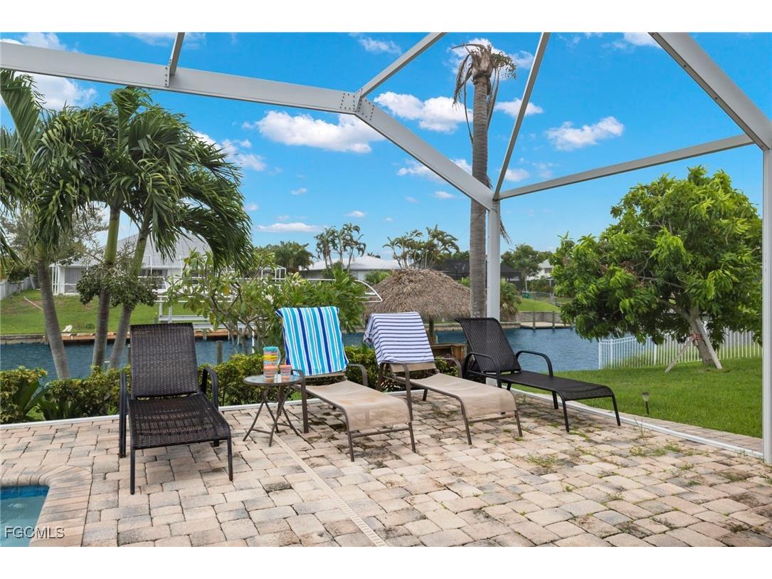 1023 SE 15th Street Cape Coral FL 33990 2025000697 image25