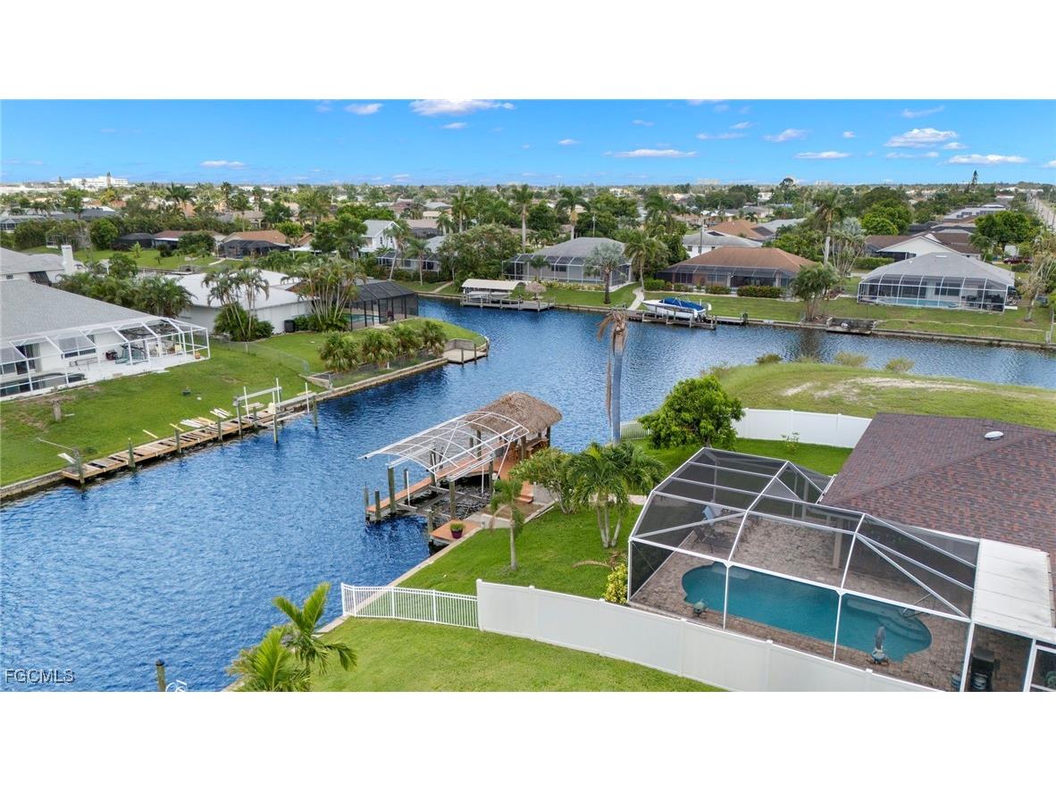 1023 SE 15th Street Cape Coral FL 33990 2025000697 image28