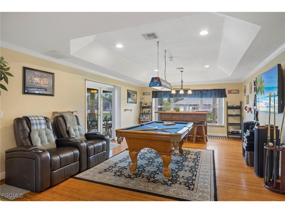 1023 SE 15th Street Cape Coral FL 33990 2025000697 image9