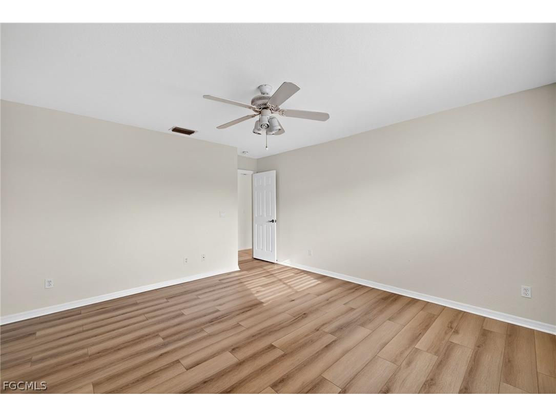 1023 SE 18th Avenue Cape Coral FL 33990 2026012822 image13