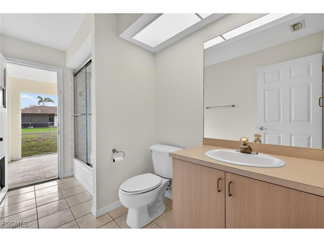1023 SE 18th Avenue Cape Coral FL 33990 2026012822 image17