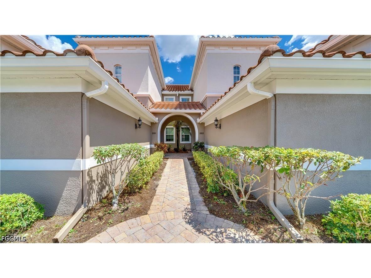 10230 Glastonbury Circle #202 Fort Myers FL 33913 2026026030 image2