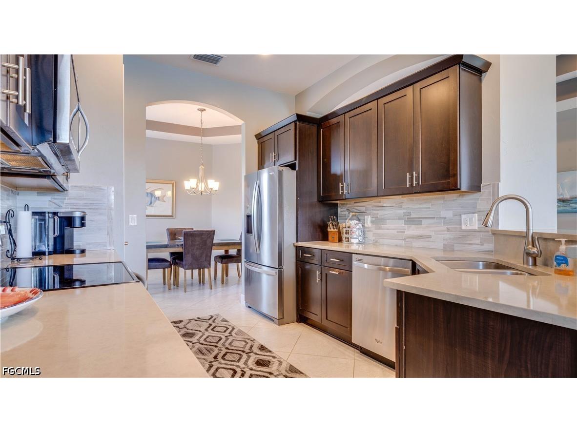 10230 Glastonbury Circle #202 Fort Myers FL 33913 2026026030 image6