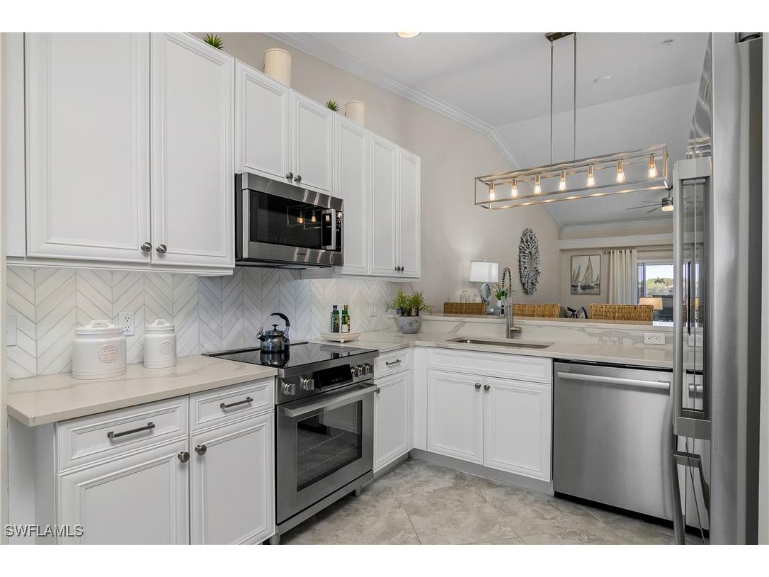 10230 Heritage Bay Boulevard #423 Naples FL 34120 225030495 image1