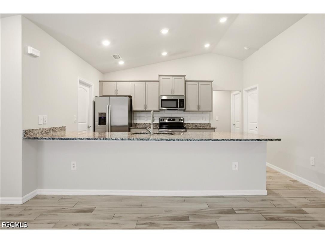 1024 NE 33rd Lane Cape Coral FL 33909 2026024718 image15