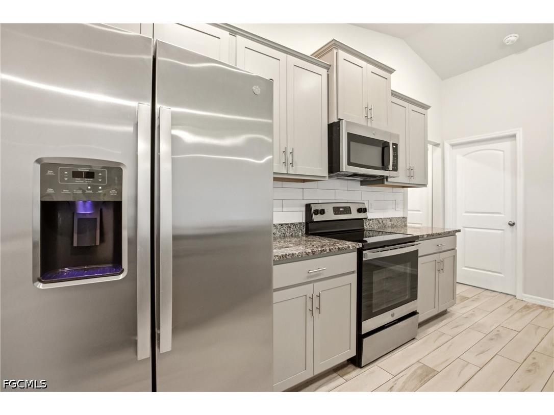 1024 NE 33rd Lane Cape Coral FL 33909 2026024718 image19