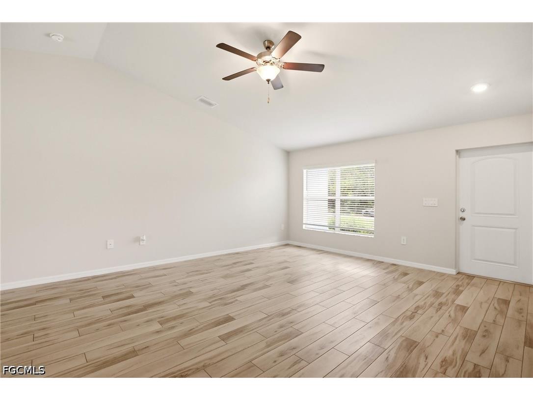 1024 NE 33rd Lane Cape Coral FL 33909 2026024718 image7