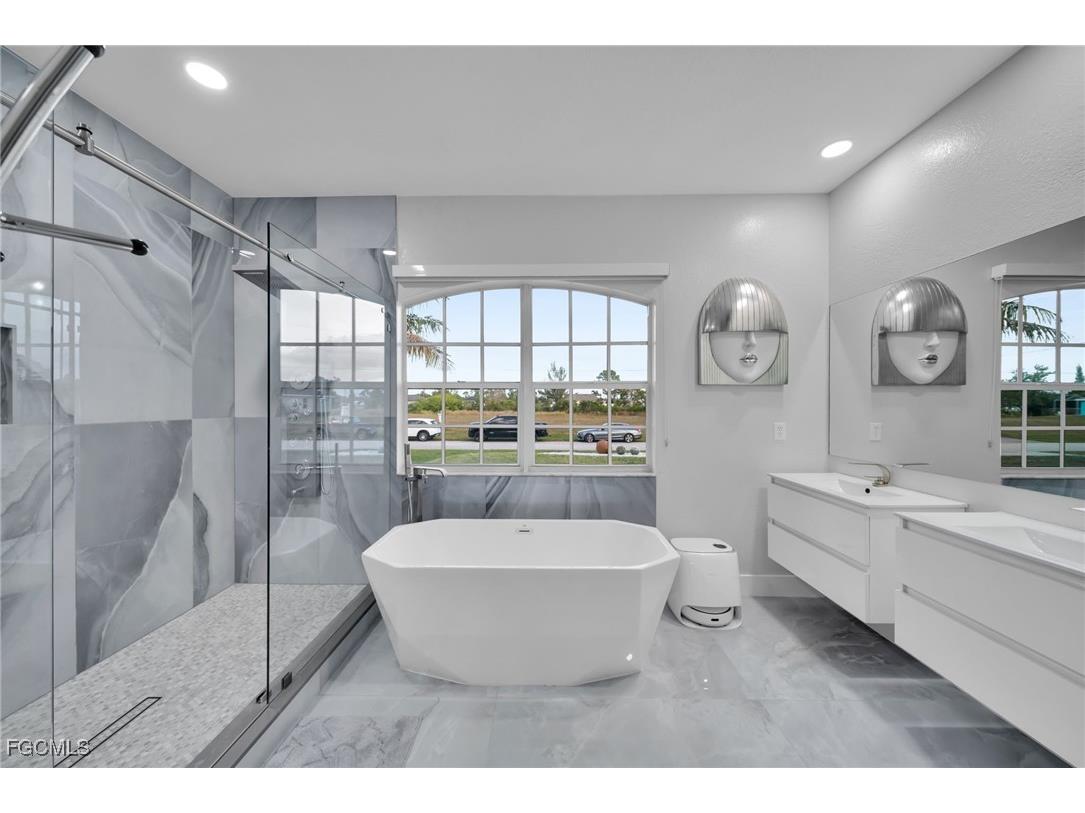 1024 NW 23rd Avenue Cape Coral FL 33993 2025023923 image30