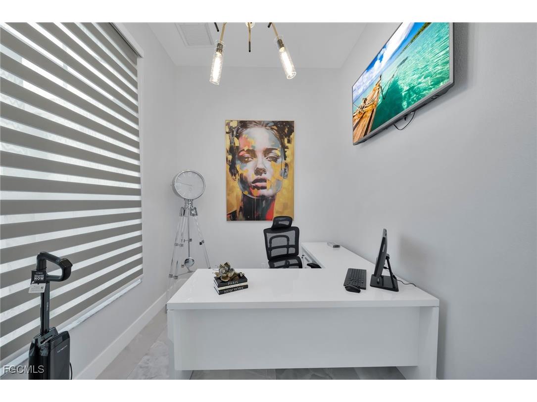 1024 NW 23rd Avenue Cape Coral FL 33993 2025023923 image7