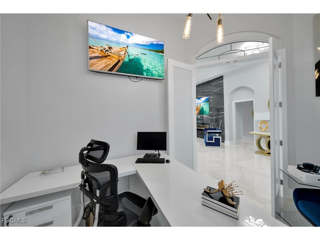 1024 NW 23rd Avenue Cape Coral FL 33993 2025023923 image8