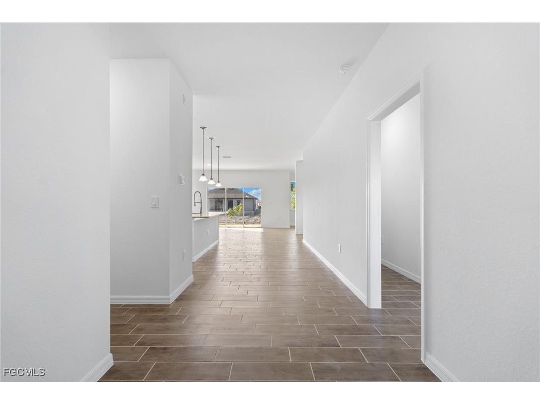 1024 SW 1st Street Cape Coral FL 33991 2026006361 image5