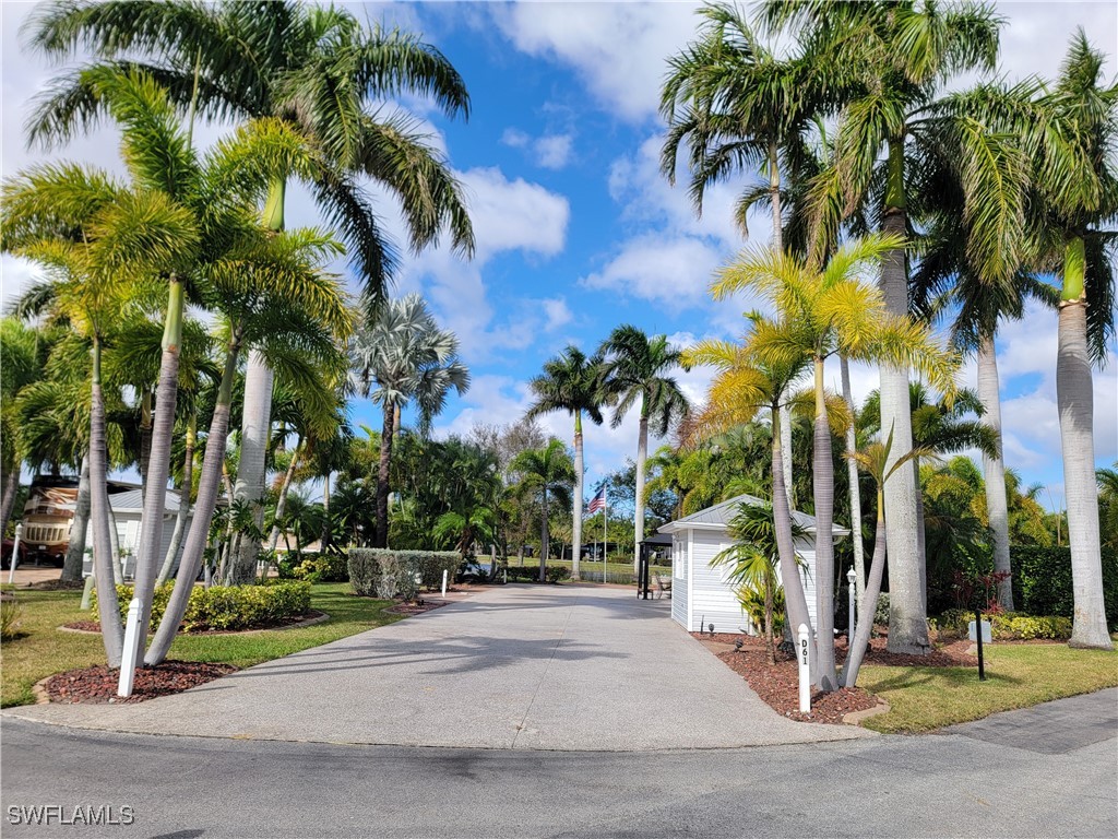 10241 Surfwood Court Fort Myers FL 33905 225022752 image1