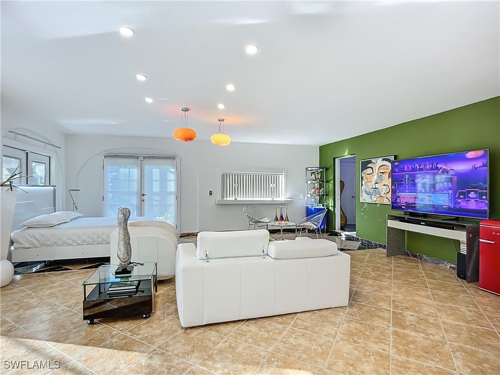 10242 Vanderbilt Drive Naples FL 34108 225075785 image19