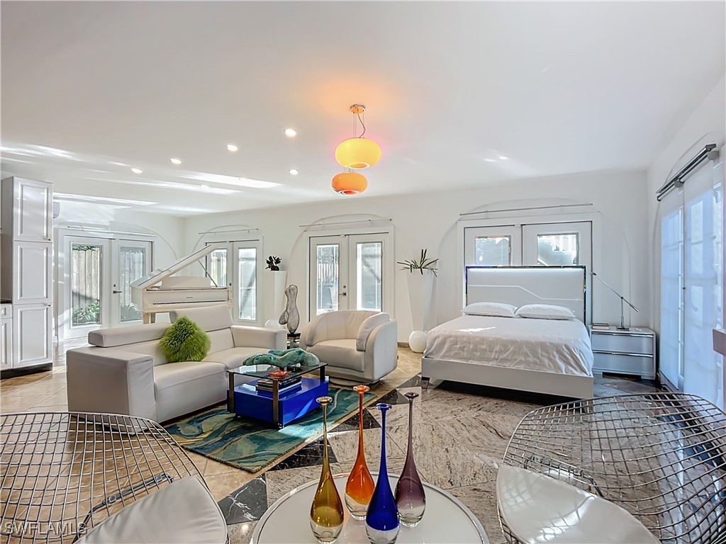 10242 Vanderbilt Drive Naples FL 34108 225075785 image2