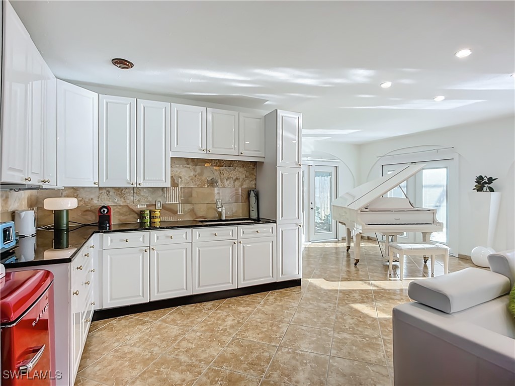 10242 Vanderbilt Drive Naples FL 34108 225075785 image24