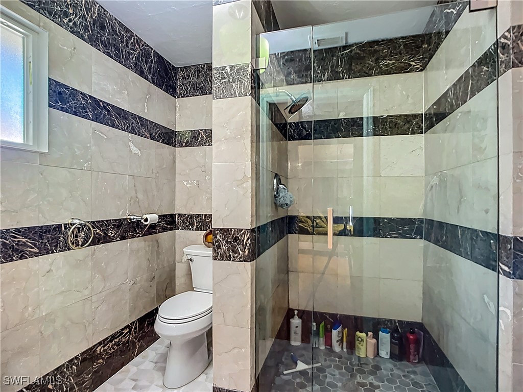 10242 Vanderbilt Drive Naples FL 34108 225075785 image39