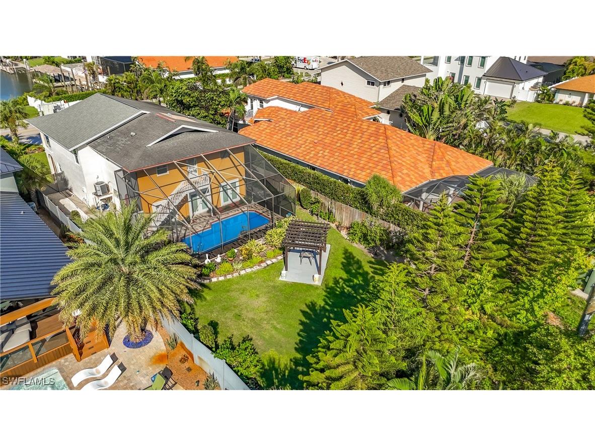 10242 Vanderbilt Drive Naples FL 34108 225075785 image48