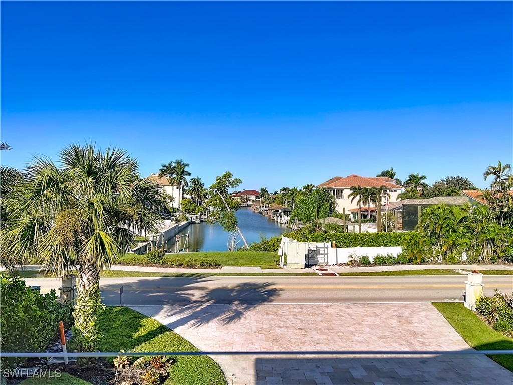 10242 Vanderbilt Drive Naples FL 34108 225075785 image5