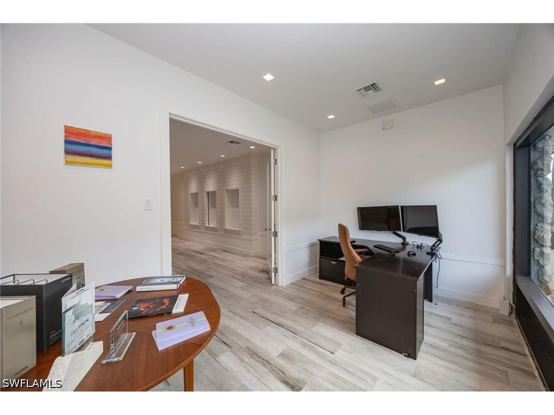 1025 5th Avenue N #B8 Naples FL 34102 226026181 image12