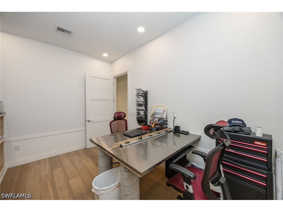 1025 5th Avenue N #B8 Naples FL 34102 226026181 image15