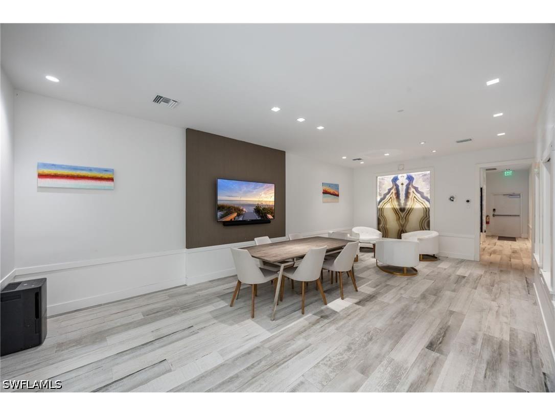 1025 5th Avenue N #B8 Naples FL 34102 226026181 image9