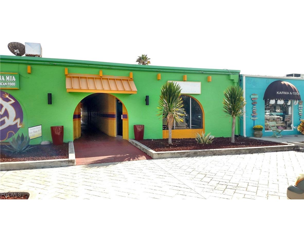 1025 Cape Coral Parkway E Cape Coral FL 33904 2025011891 image1