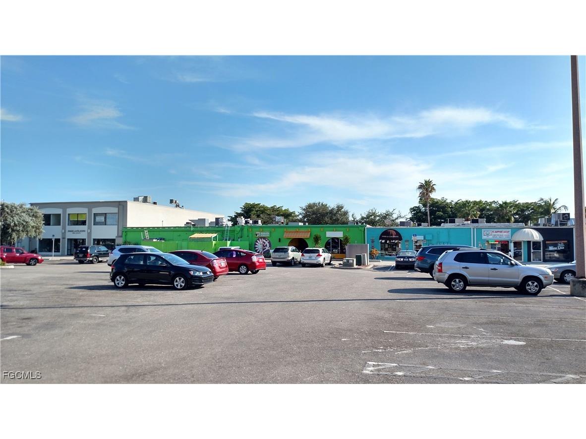 1025 Cape Coral Parkway E Cape Coral FL 33904 2025011891 image10