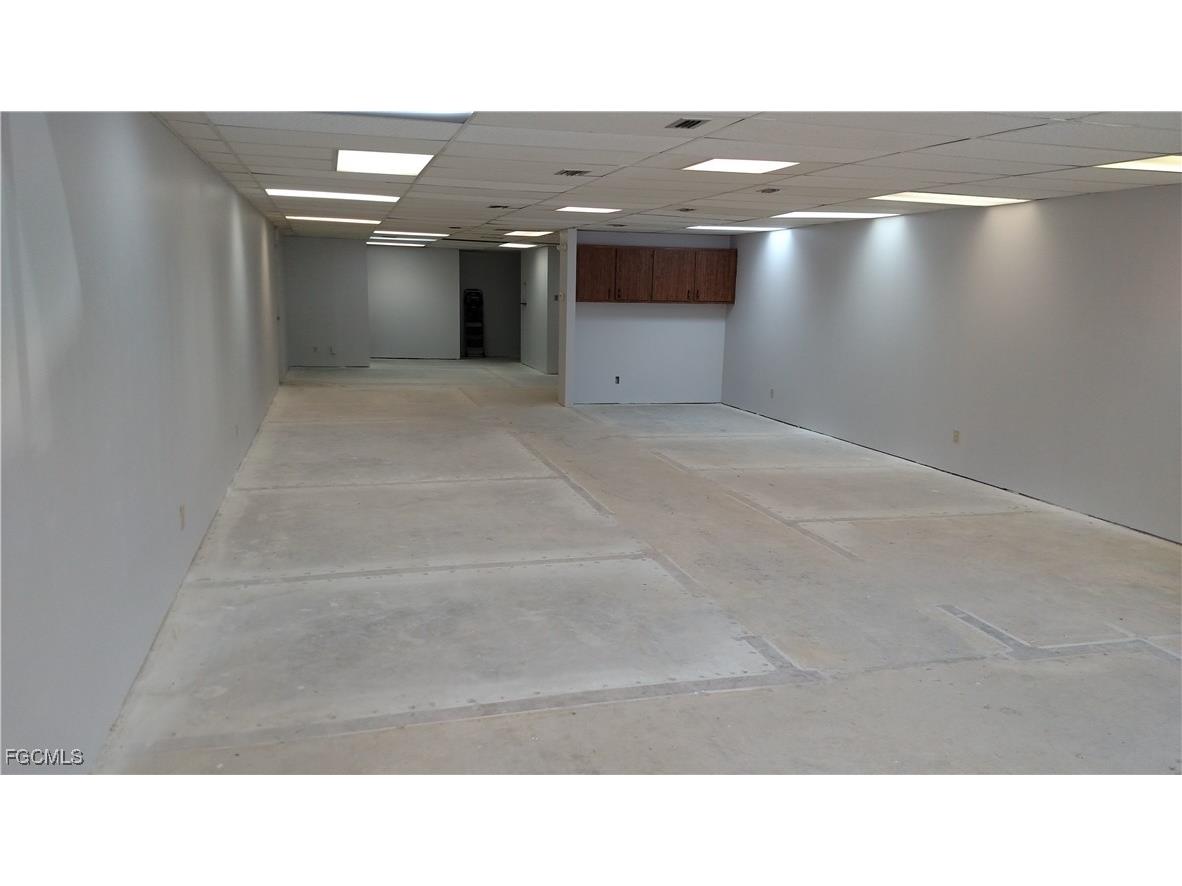 1025 Cape Coral Parkway E Cape Coral FL 33904 2025011891 image4