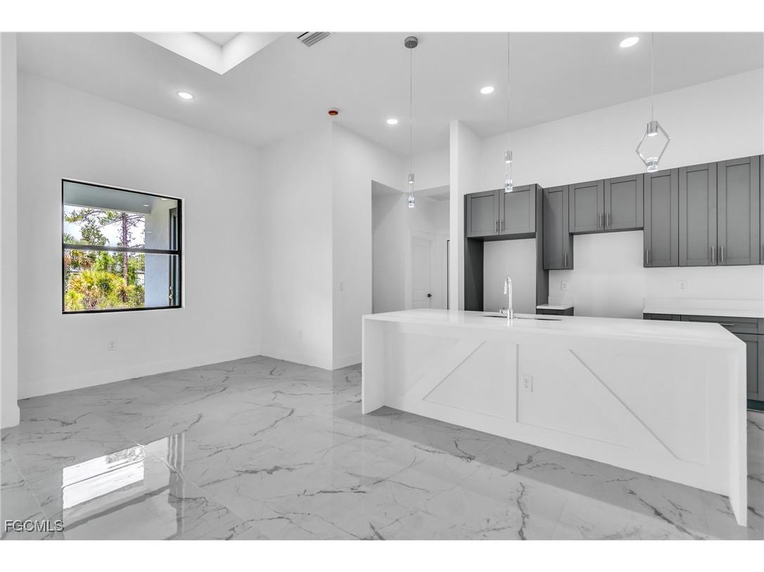 1025 Gladys Street Lehigh Acres FL 33974 2025004019 image11