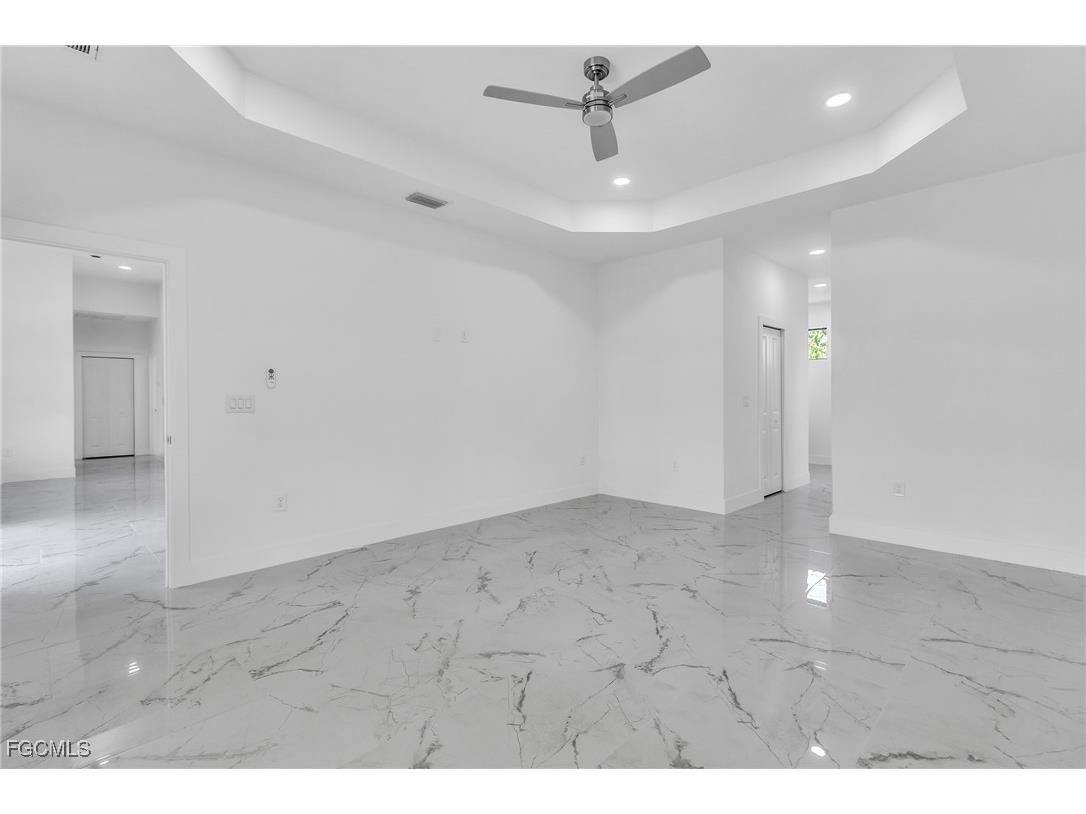 1025 Gladys Street Lehigh Acres FL 33974 2025004019 image18