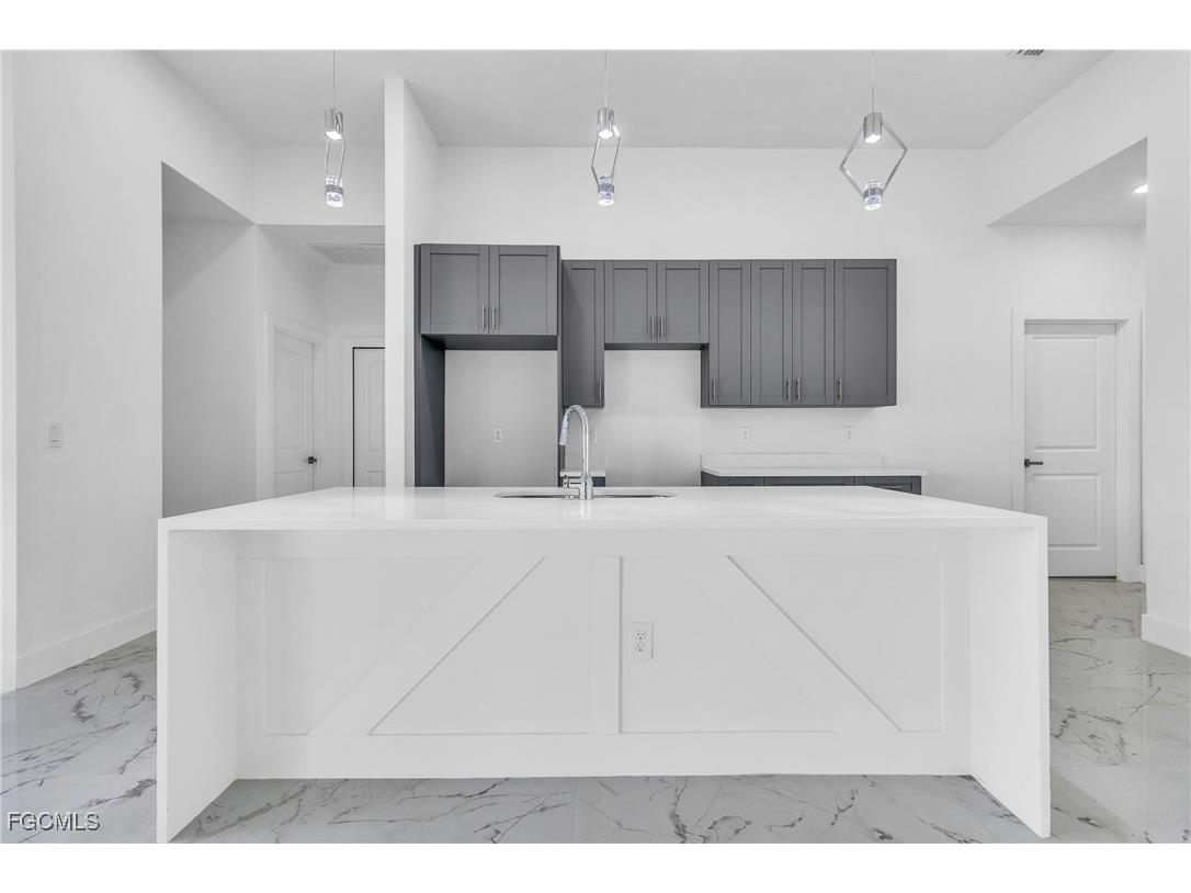 1025 Gladys Street Lehigh Acres FL 33974 2025004019 image9